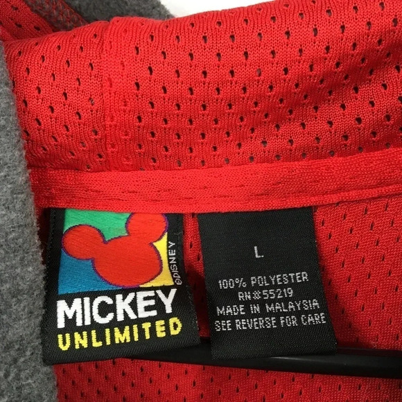 Disney Mickey Unlimited Mickey Mouse Embroidered Pull Over Hoodie Size L - Picture 2 of 4
